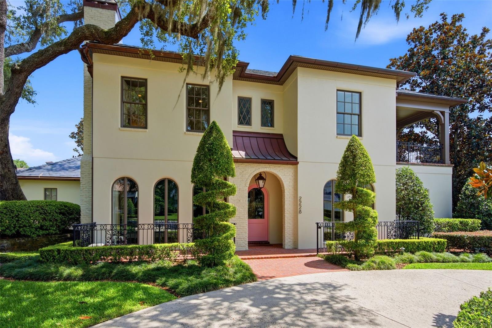 2228 Azalea Pl — photo