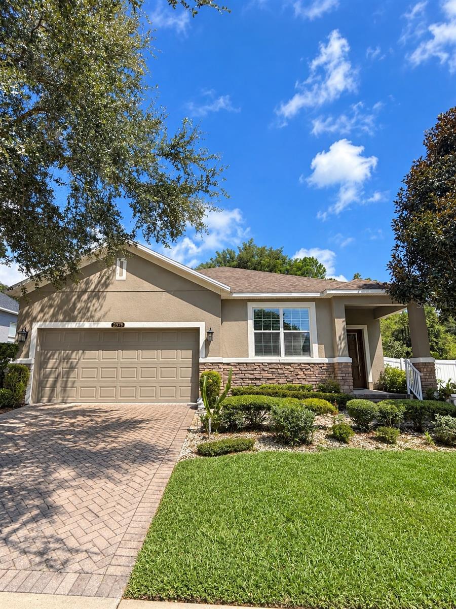 2379 Pickford Cir — photo