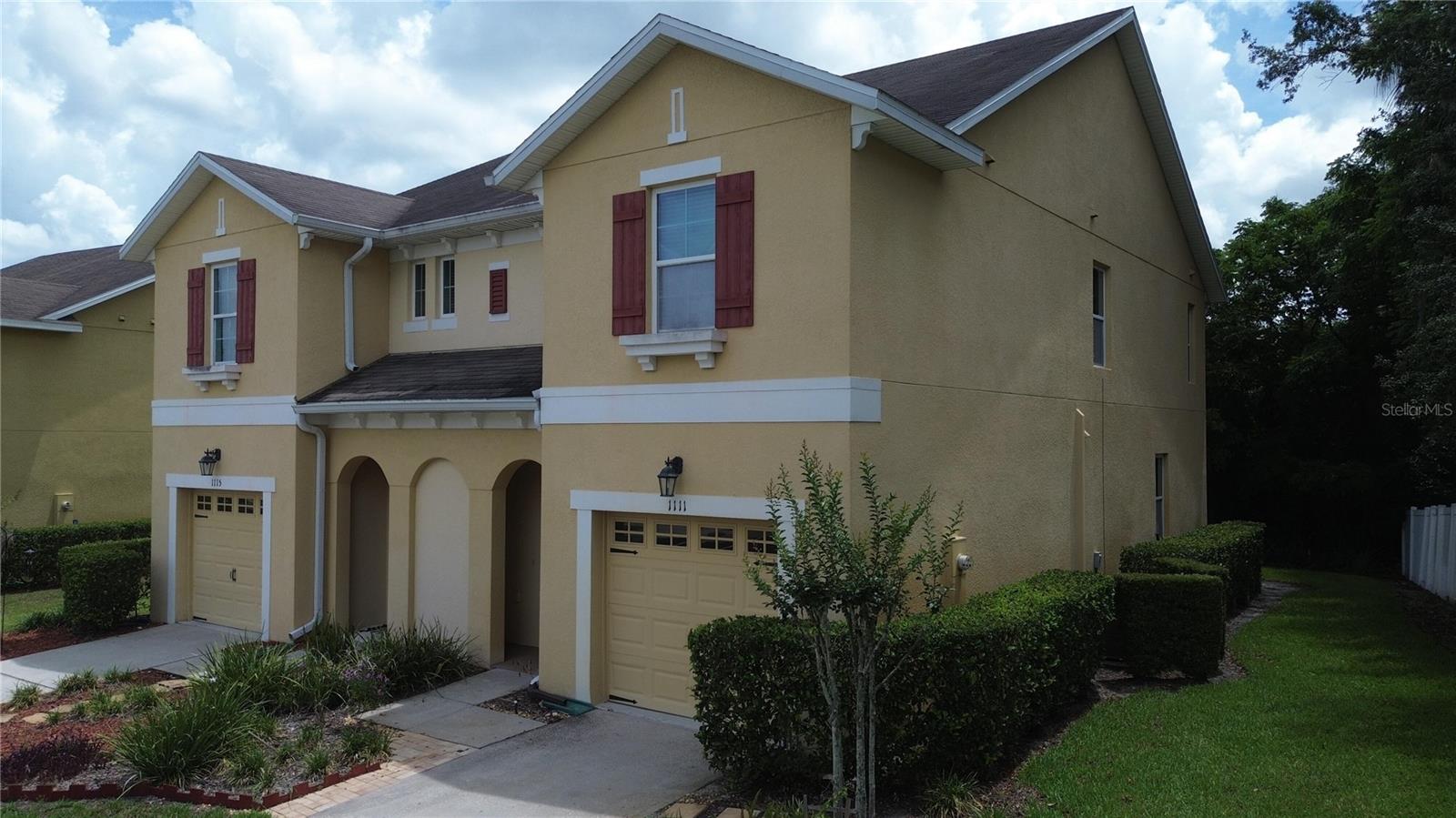 1111 Peterson Pl — photo