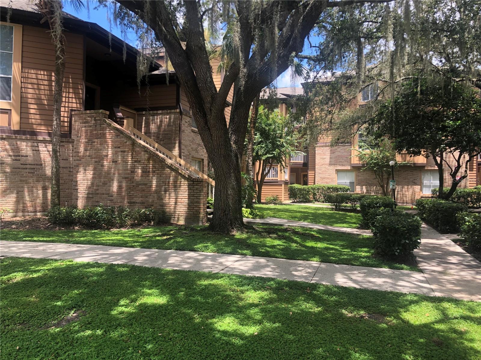486 N Pin Oak Pl #206 — photo