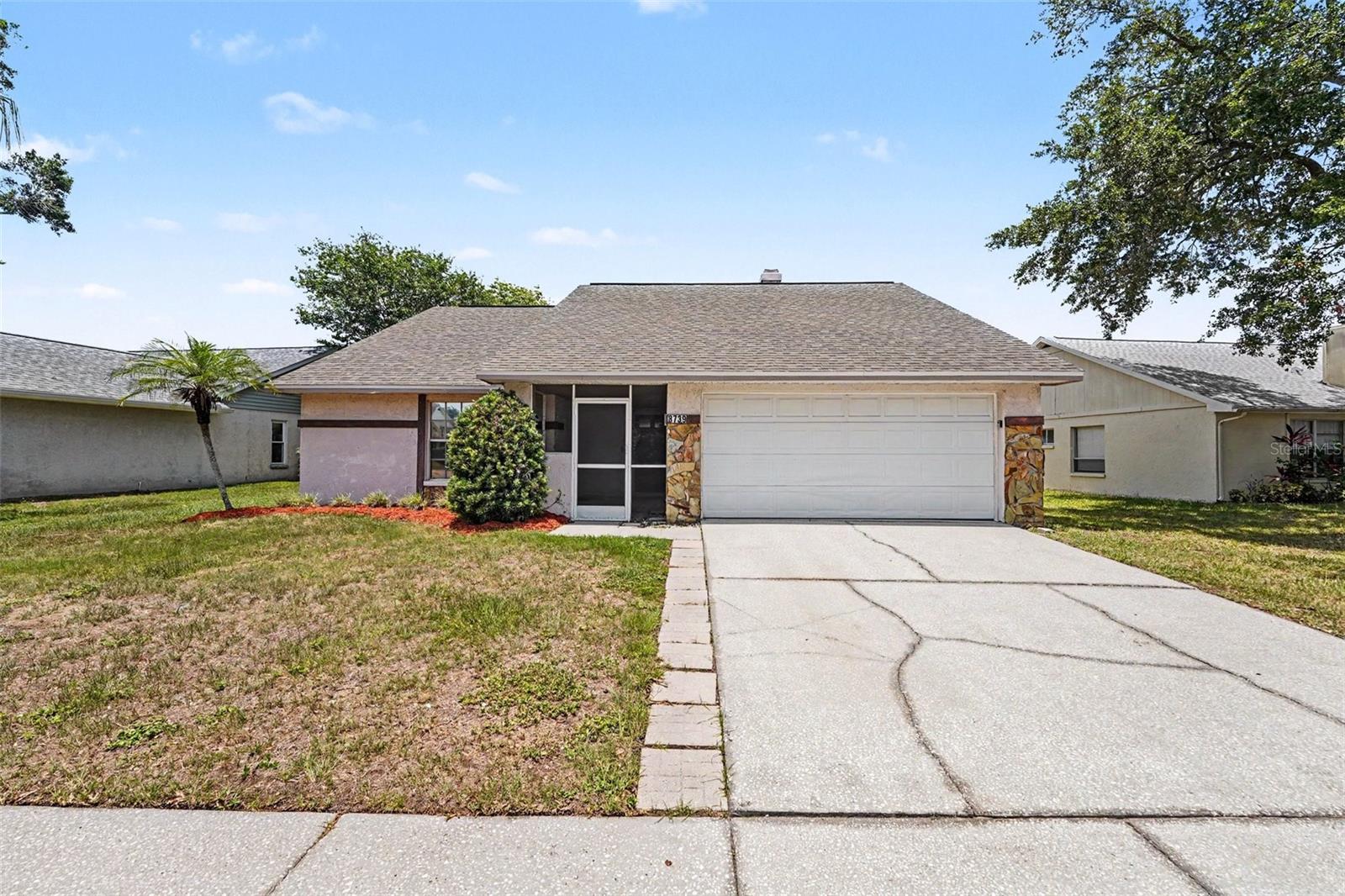 8739 Osage Dr — photo