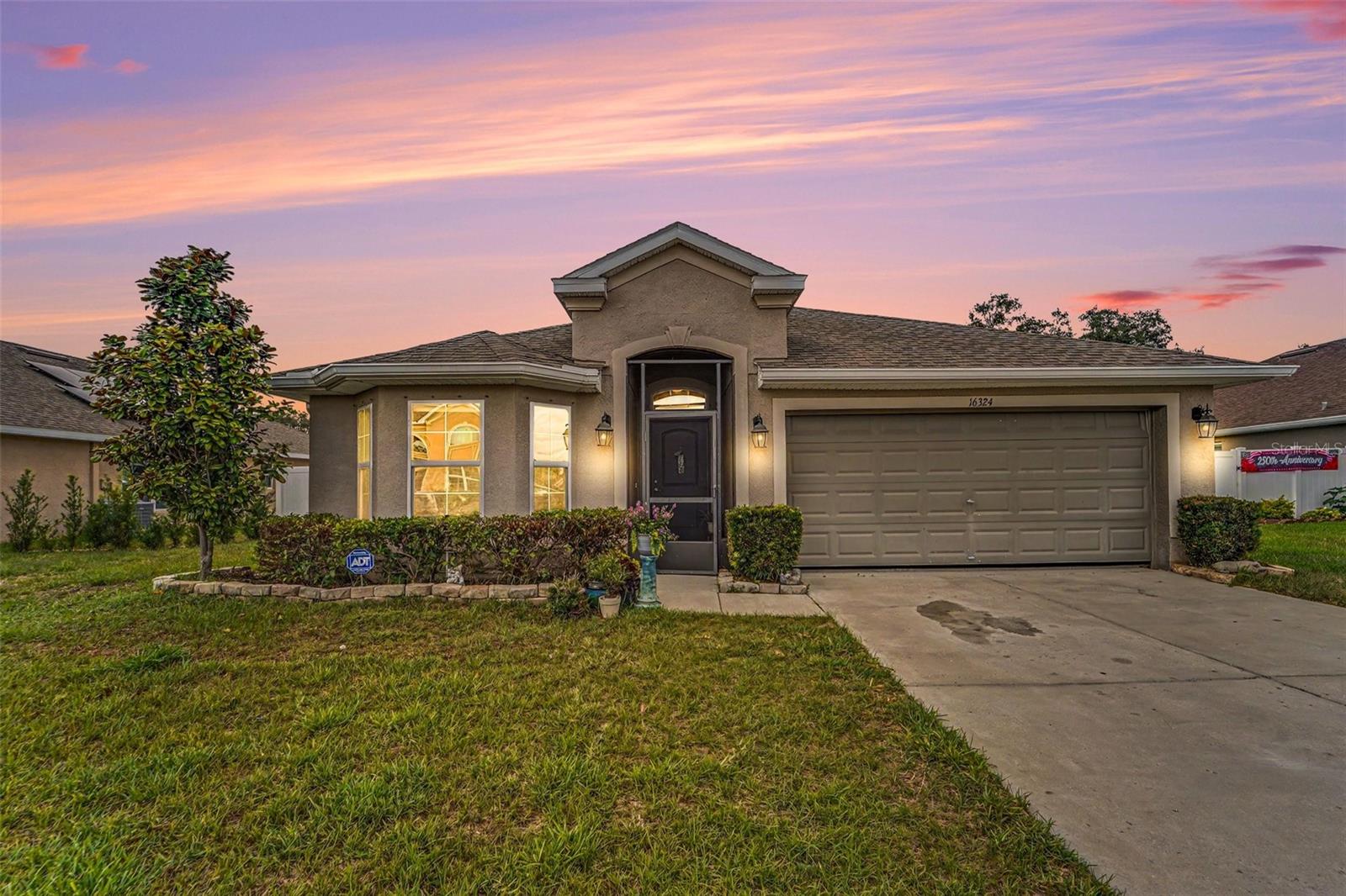 16324 Vine Cliff Ave — photo