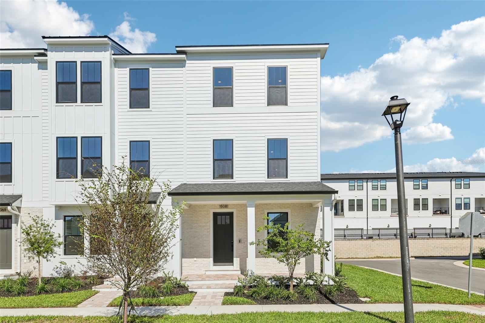 15081 Groveside Rd — photo