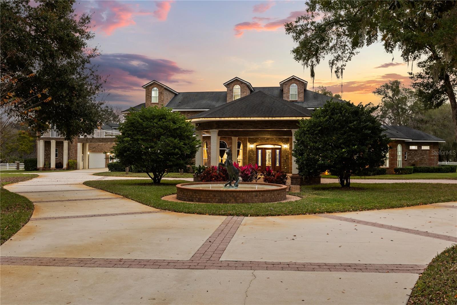 1501 Lake Markham Rd — photo
