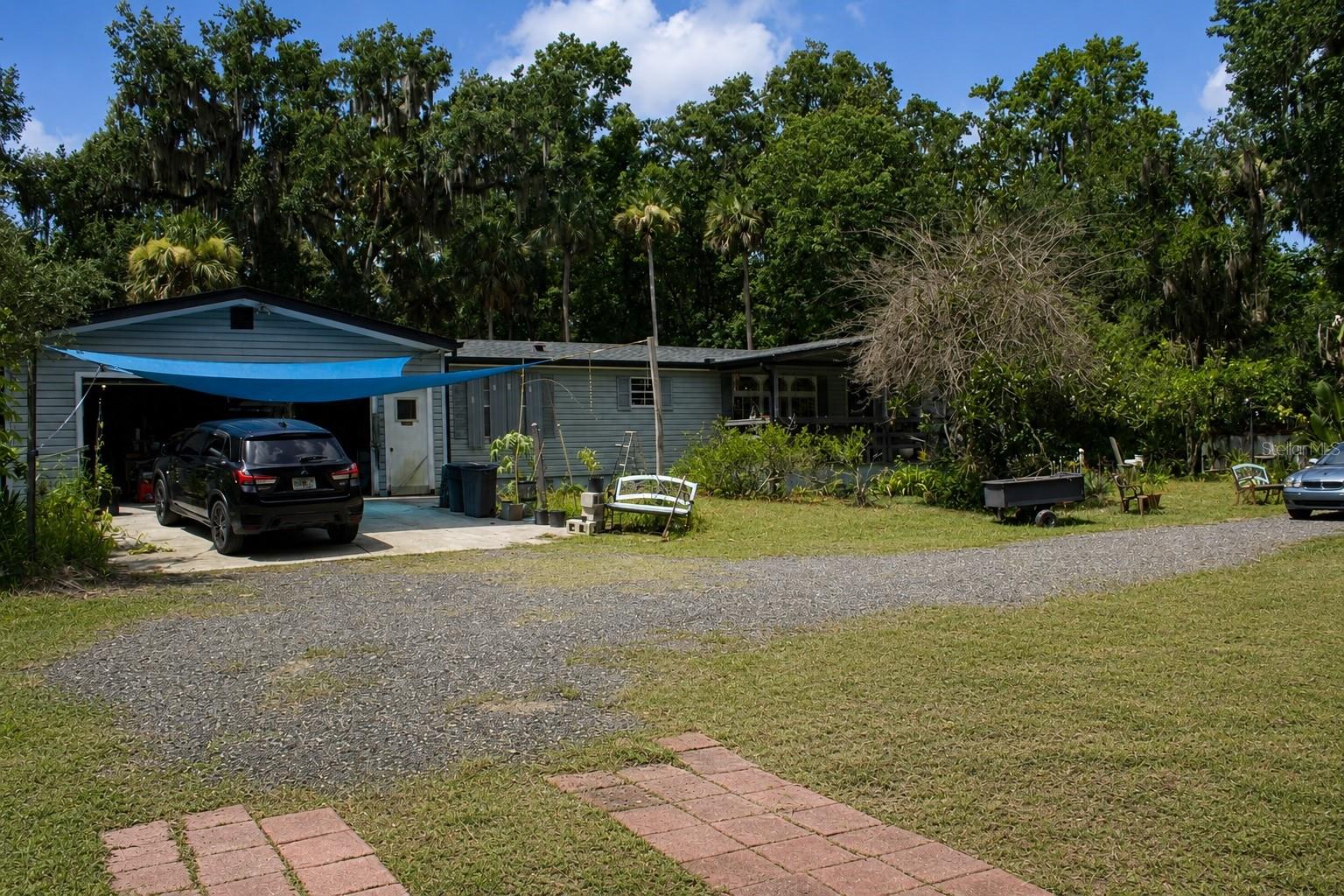 335 Stacy Grove Rd , Rd, Oak Hill, FL 32759