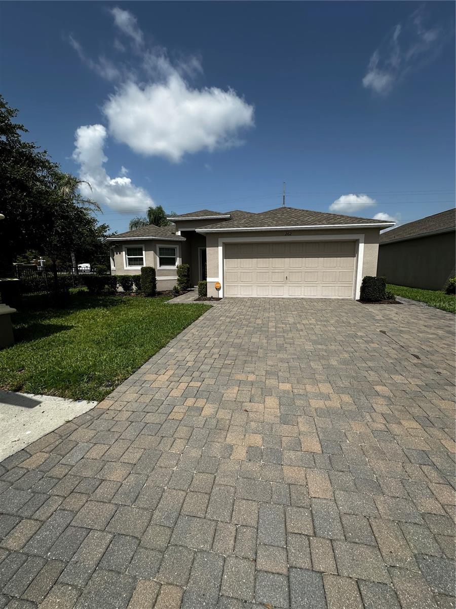 262 Lake Mariana Pl — photo