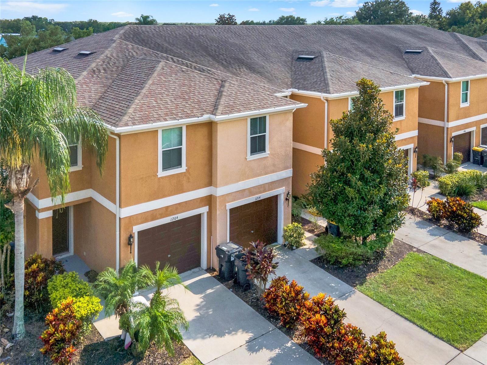 1214 Chelsea Dr — photo