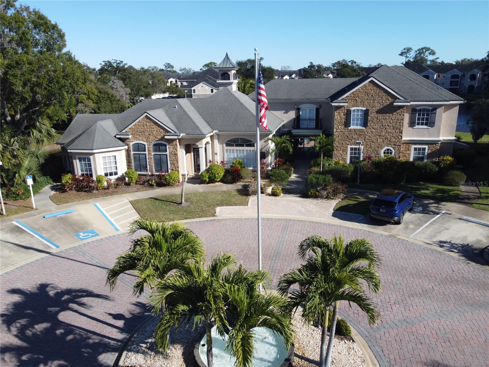 940 Village Trl #4-202 — photo