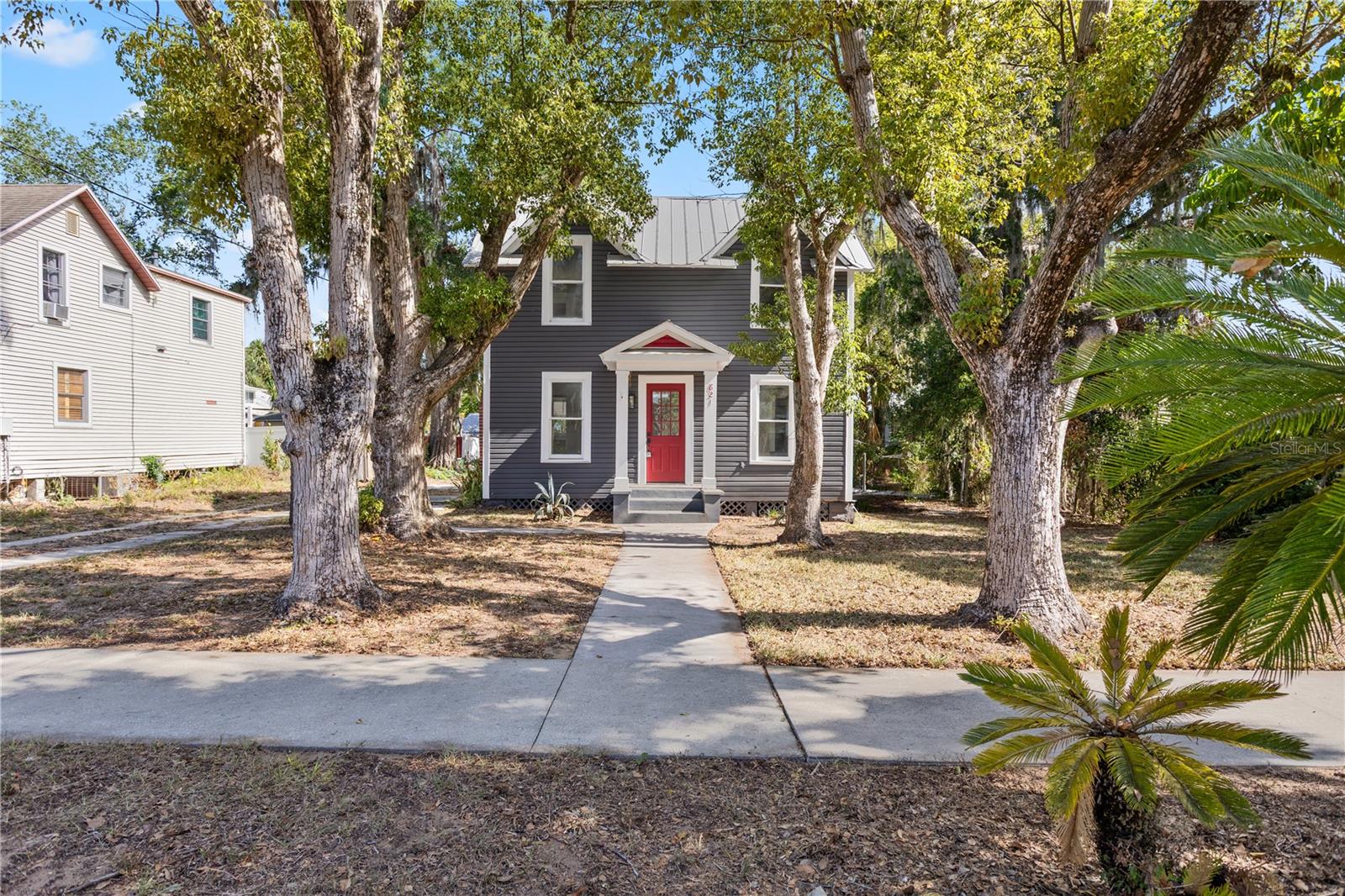 821 E Lemon Avenue, Eustis, FL 32726 — photo 2