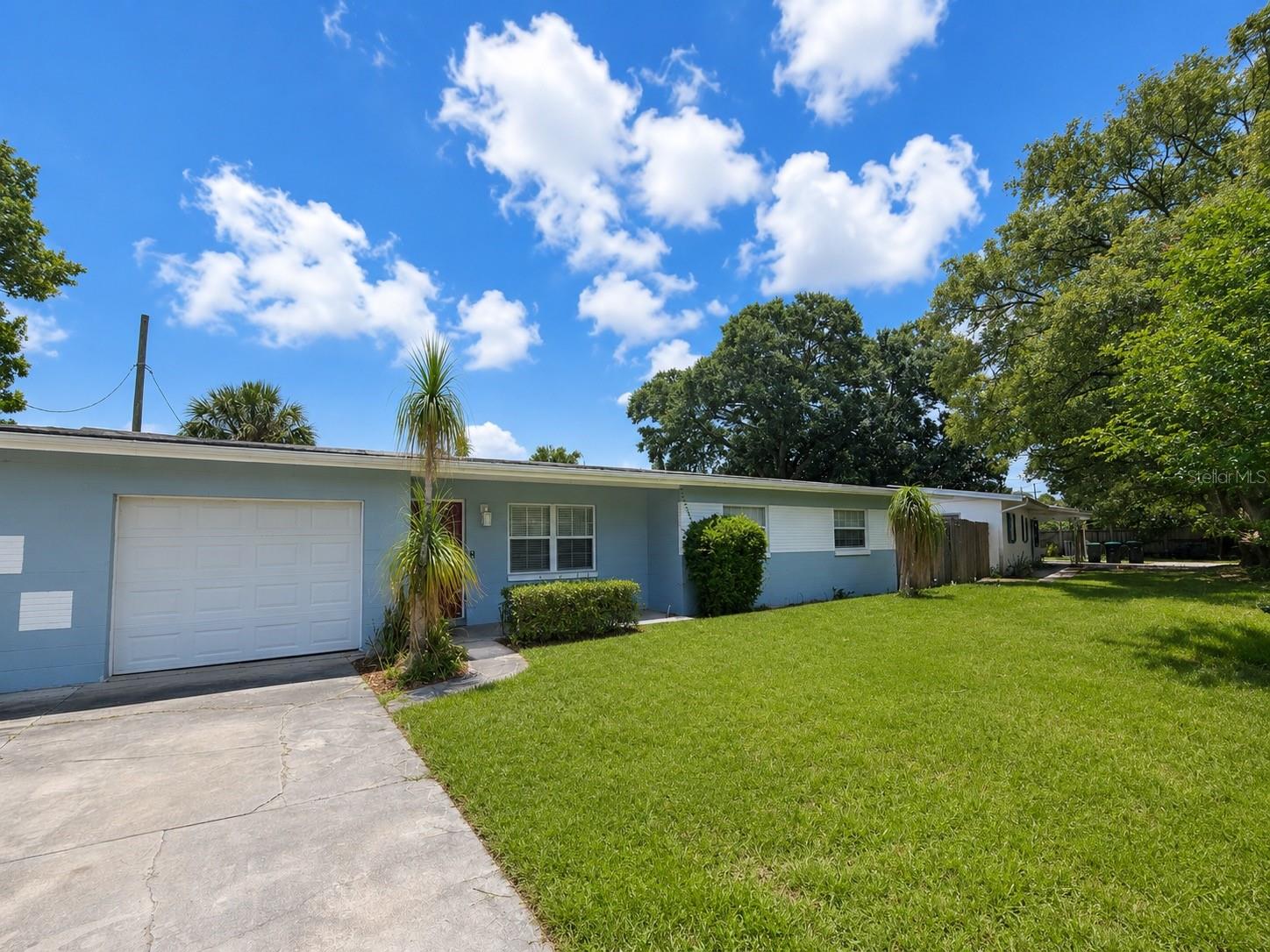 616 Ellendale Dr — photo