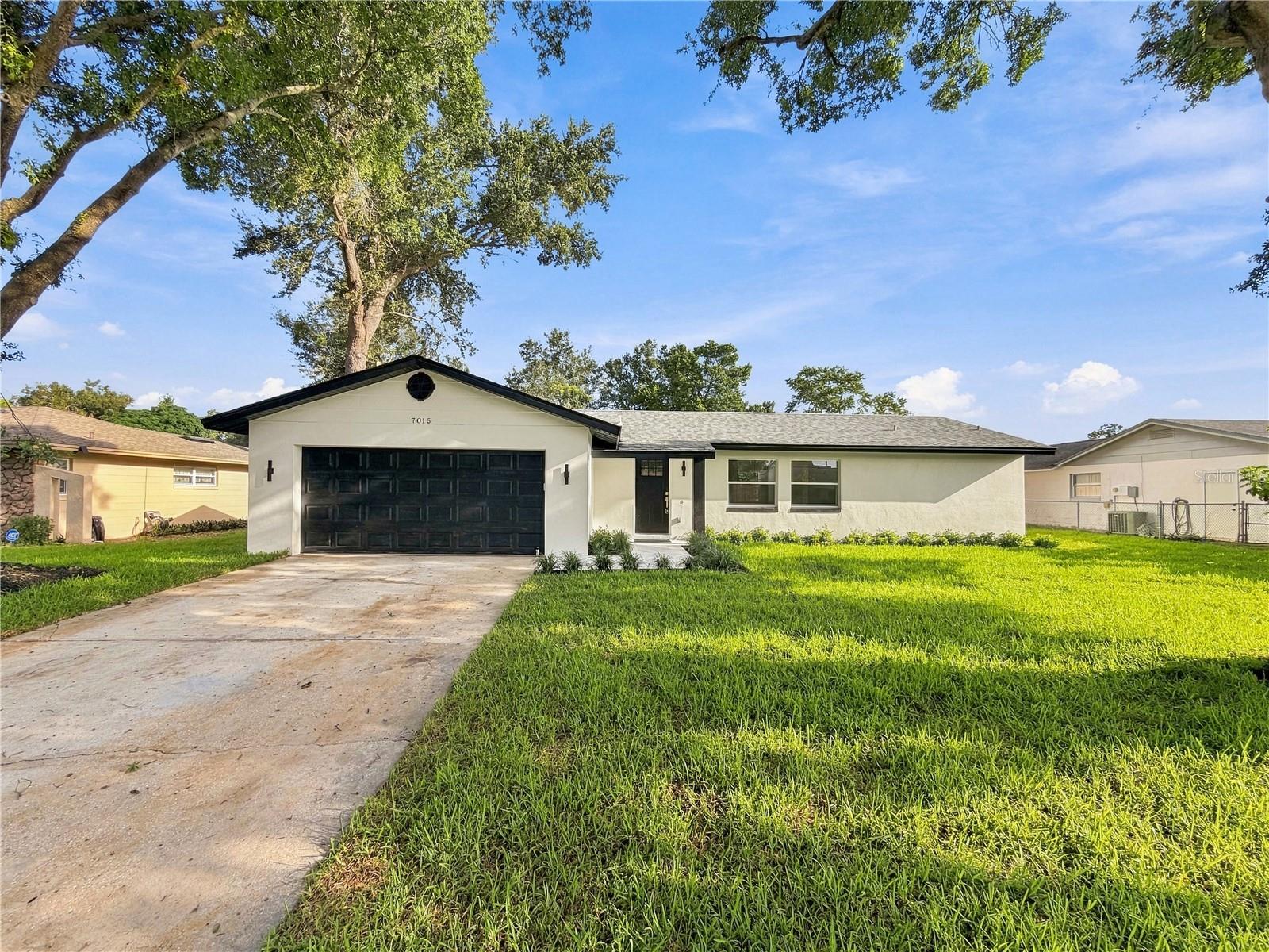 7015 Crestlake Dr — photo