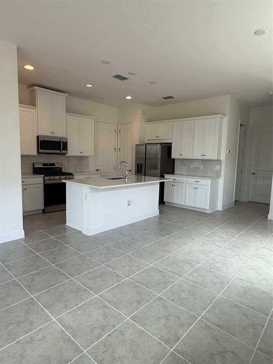 2315 Datura Loop, St Cloud, FL 34772 — photo 2