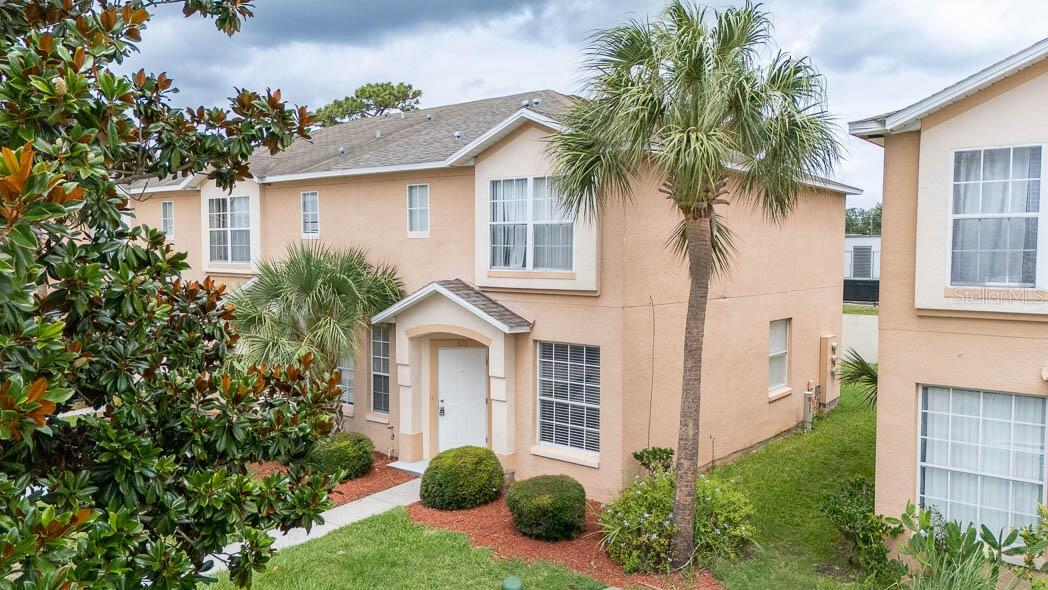 649 Captiva Cir — photo