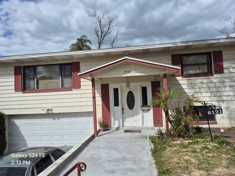 6121 Holiday Hill Ln — photo