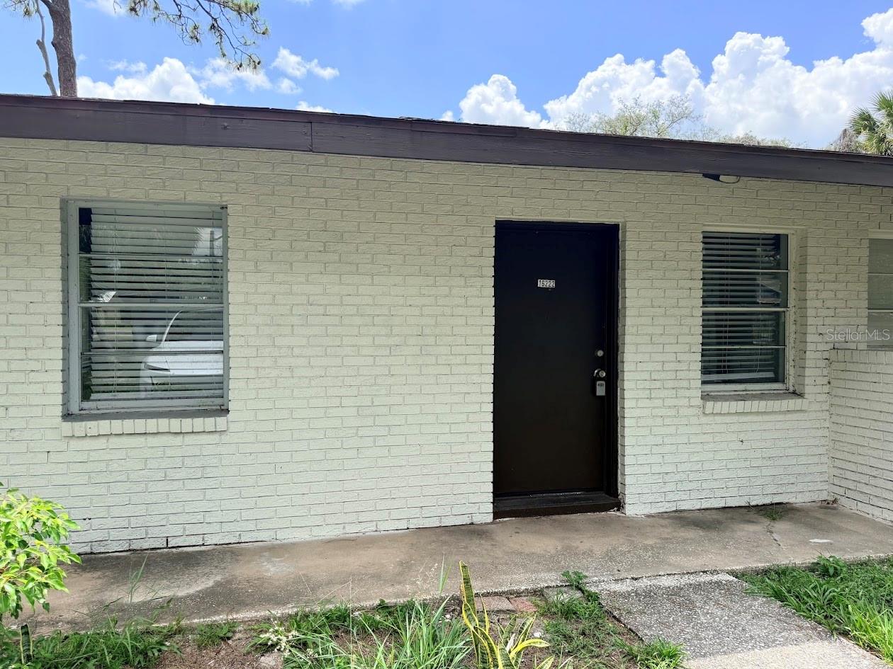 16710 Wallace — photo