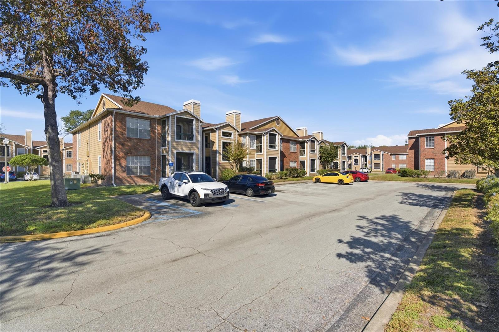 4401 Thornbriar Ln #R106 — photo