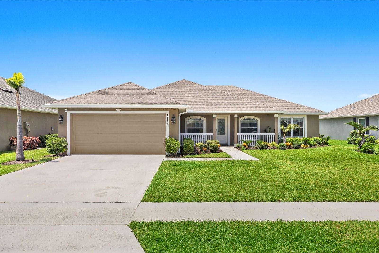 8516 Waterstone Blvd — photo