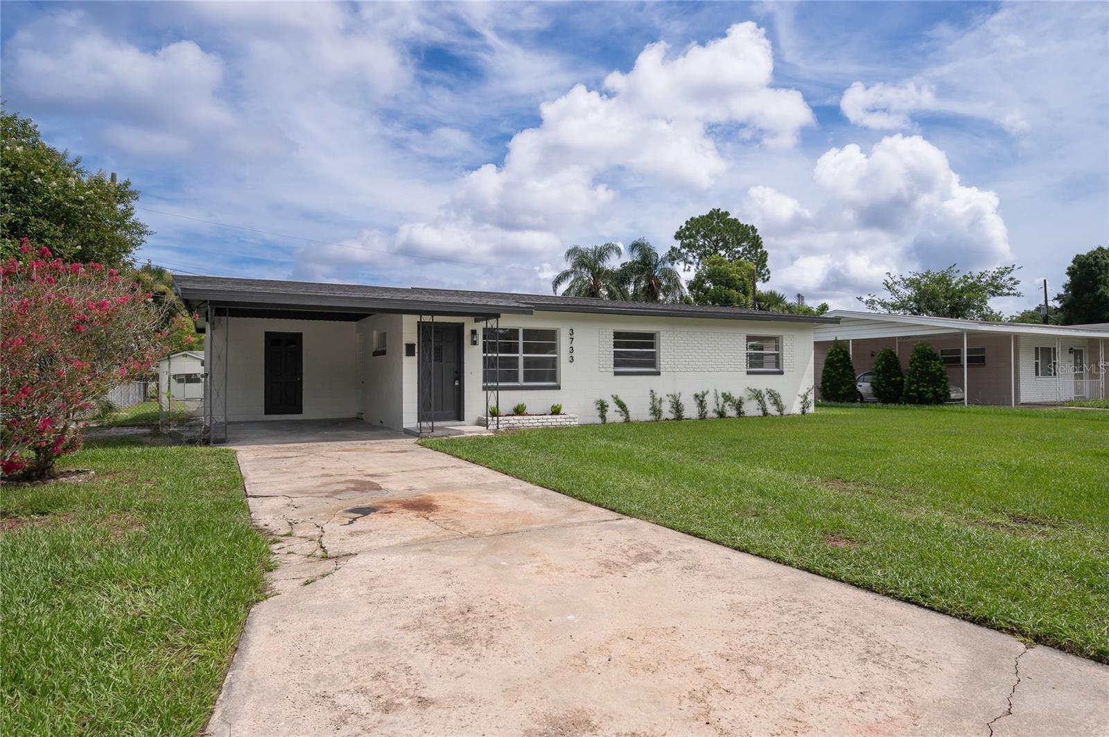 3733 Surrey Dr — photo