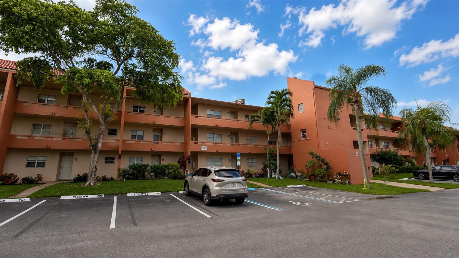 8810 W McNab Rd #303 — photo