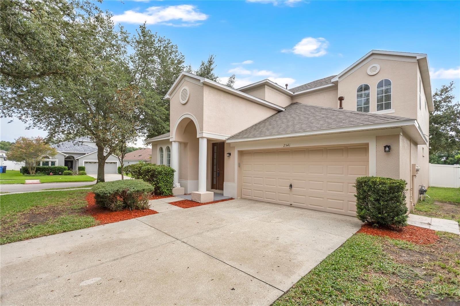 2541 Peekskill Road, Valrico, FL 33594 — photo 2