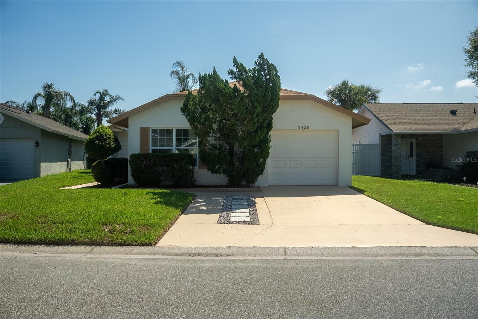 3429 Pinebrook Ct — photo