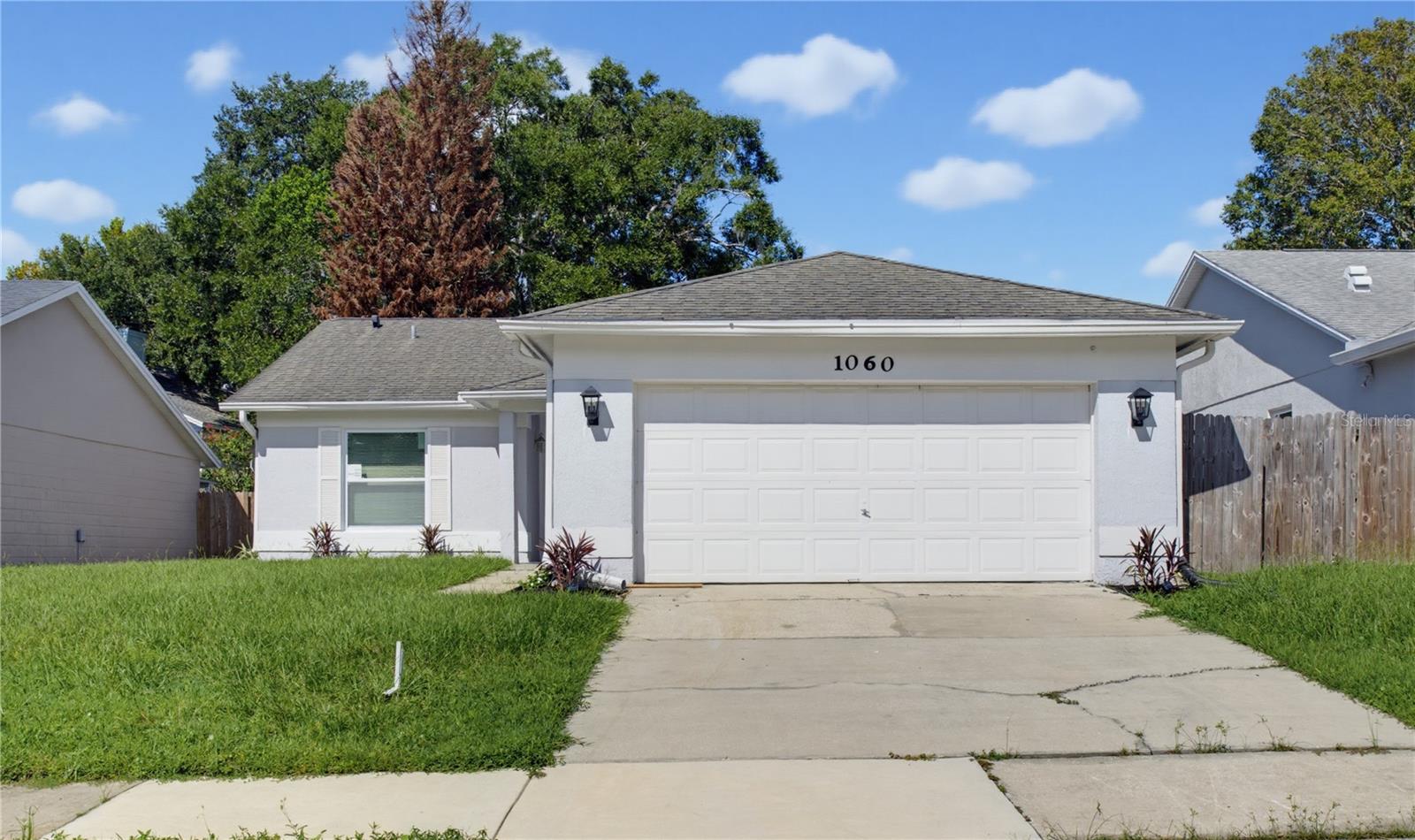 1060 Dees Dr — photo