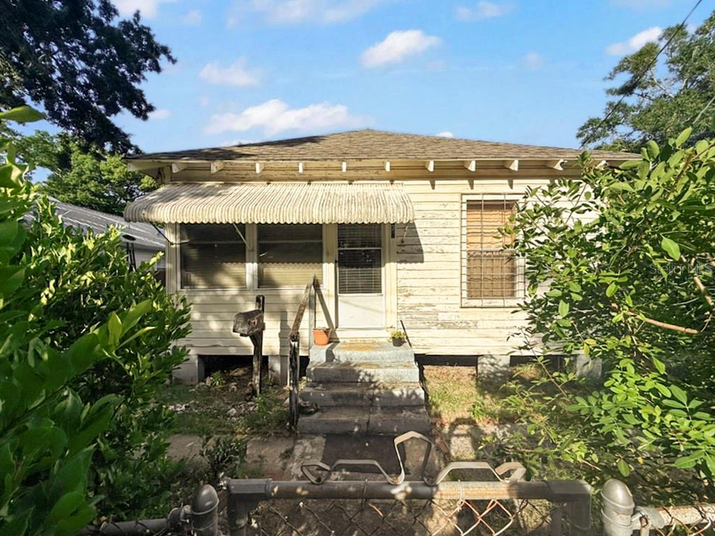 137 Blanco St — photo