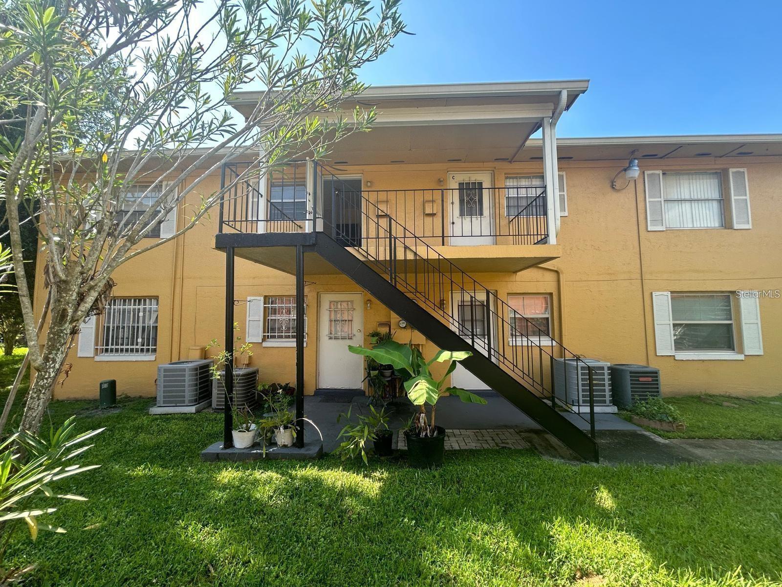 1627 W Oak Ridge Rd #D — photo