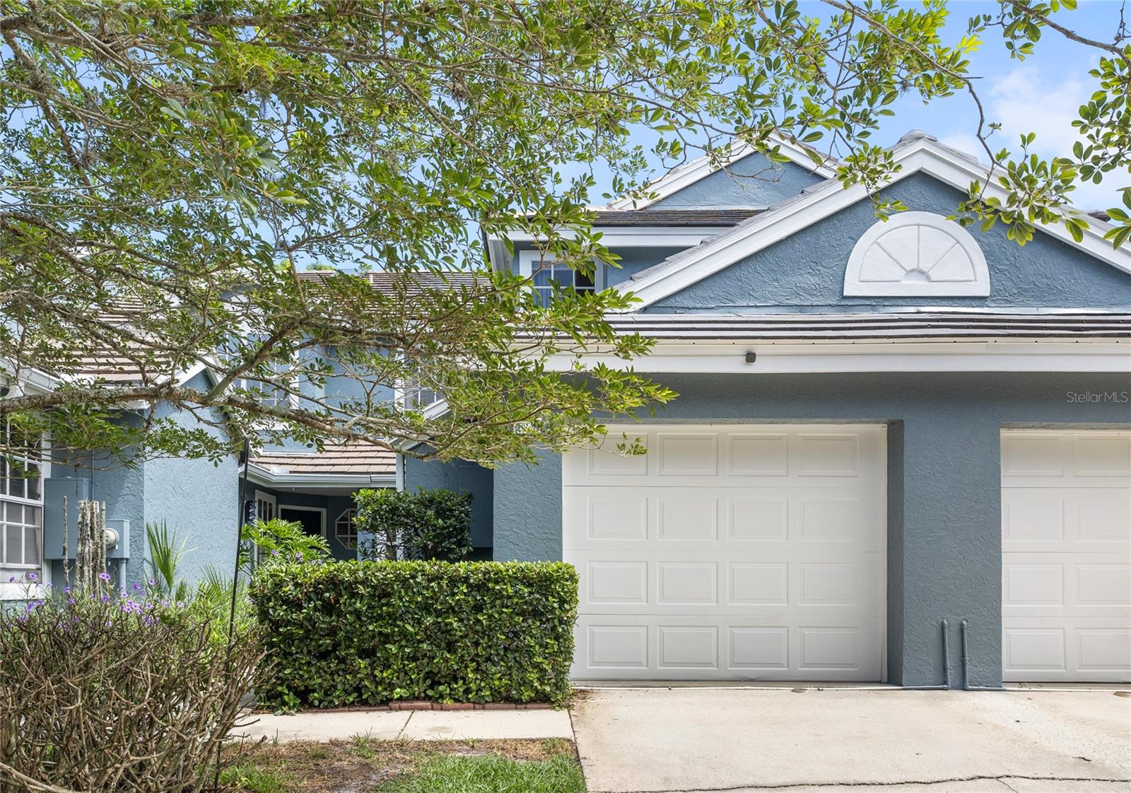 1482 Creekside Cir — photo