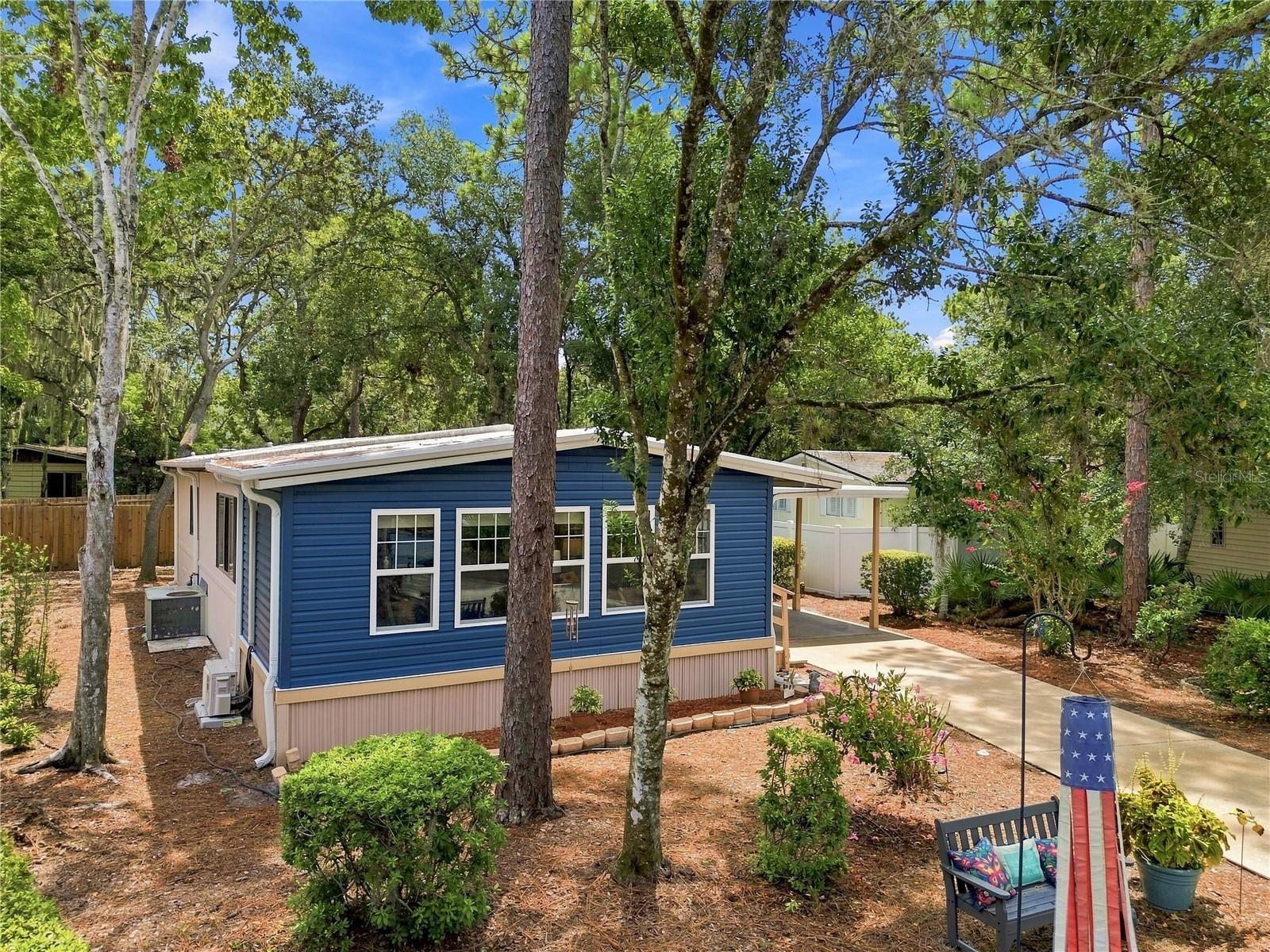 552 Pine Needle Ct — photo