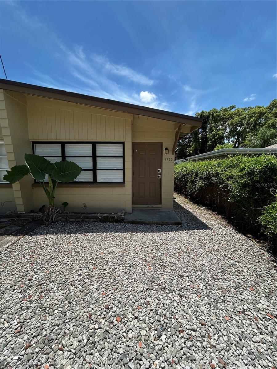 1720 Miller Ave — photo