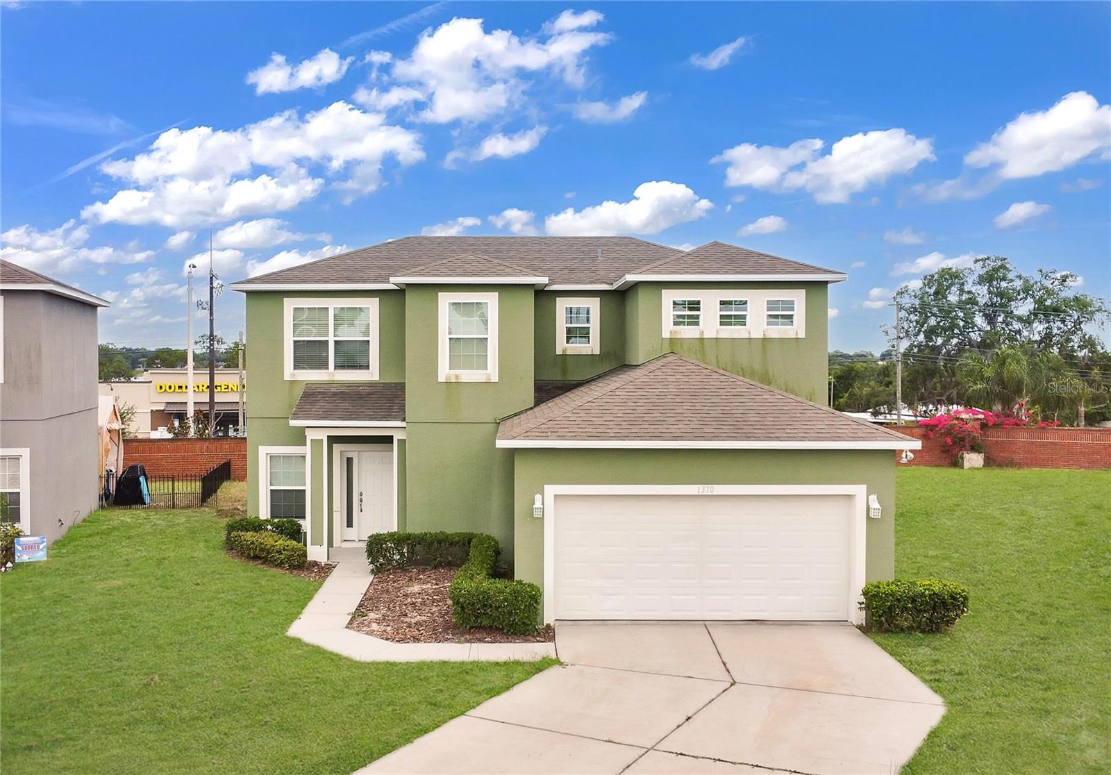 1370 Salisbury Dr — photo