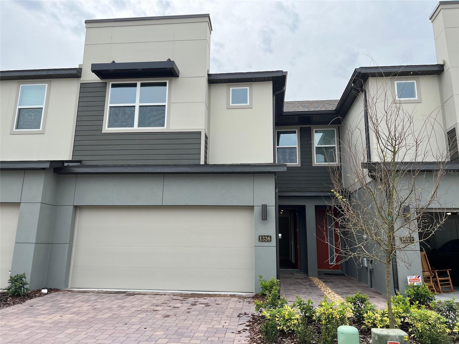 1326 Merrydale Way — photo