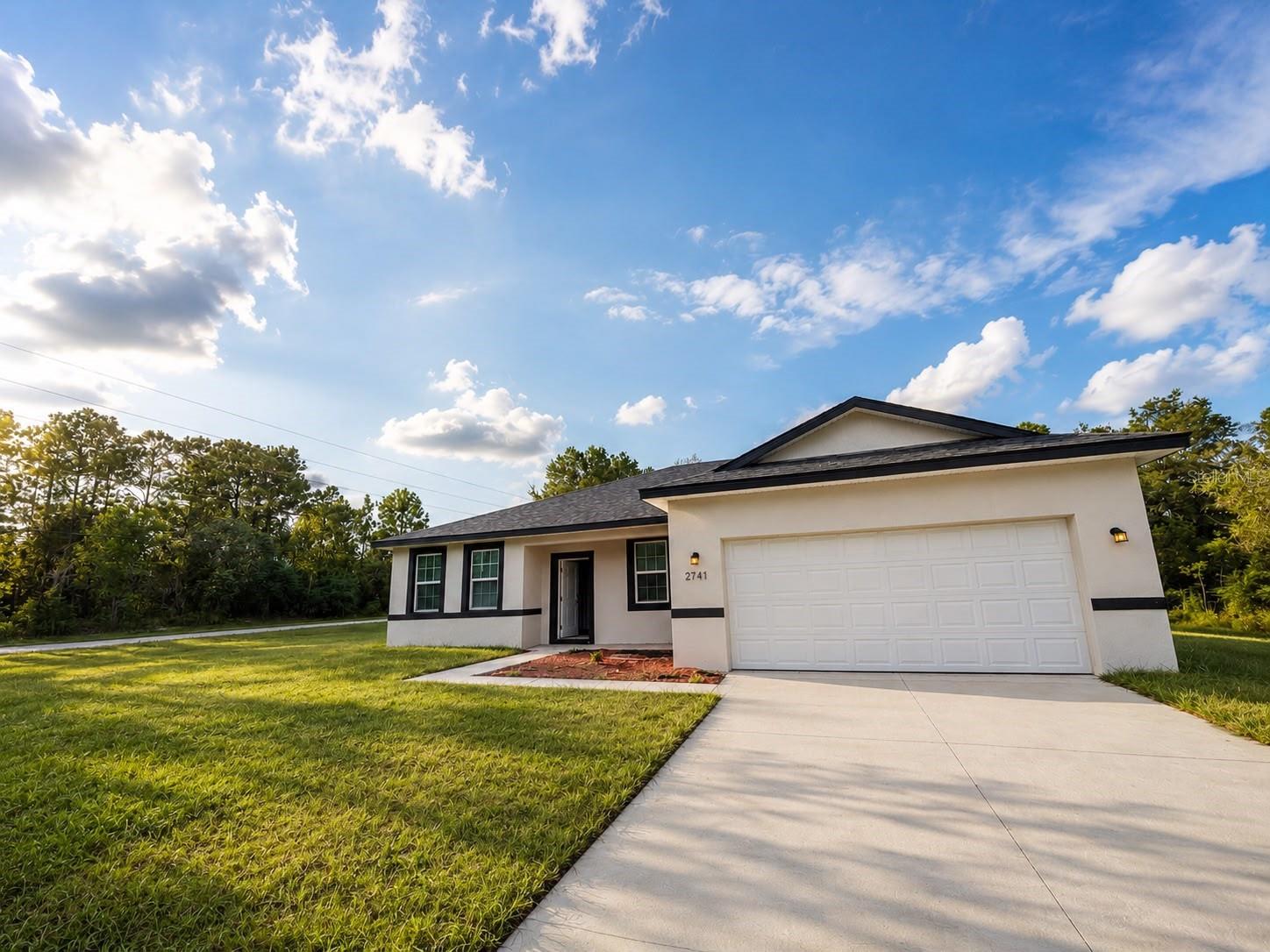 2741 W Rutland Dr — photo