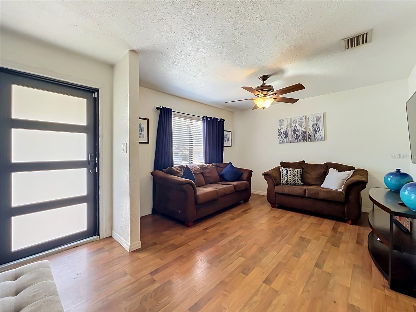 23 E Hammon Drive, Apopka, FL 32703 — photo 2