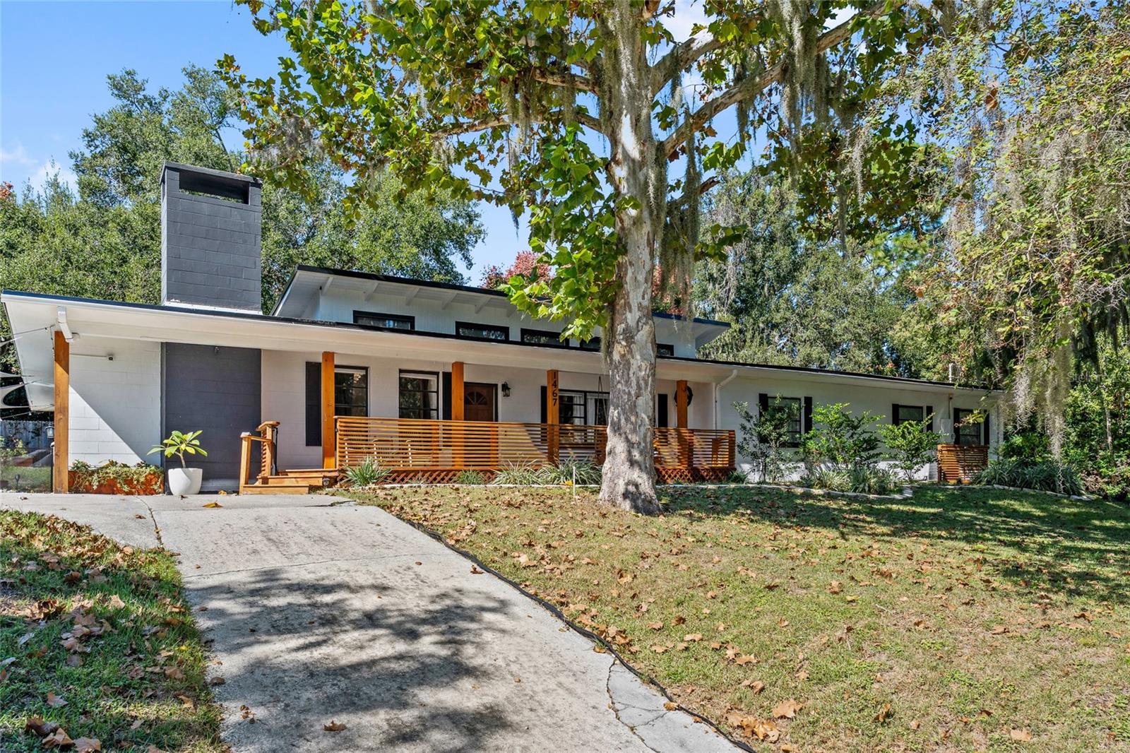 1467 Hilltop Dr — photo