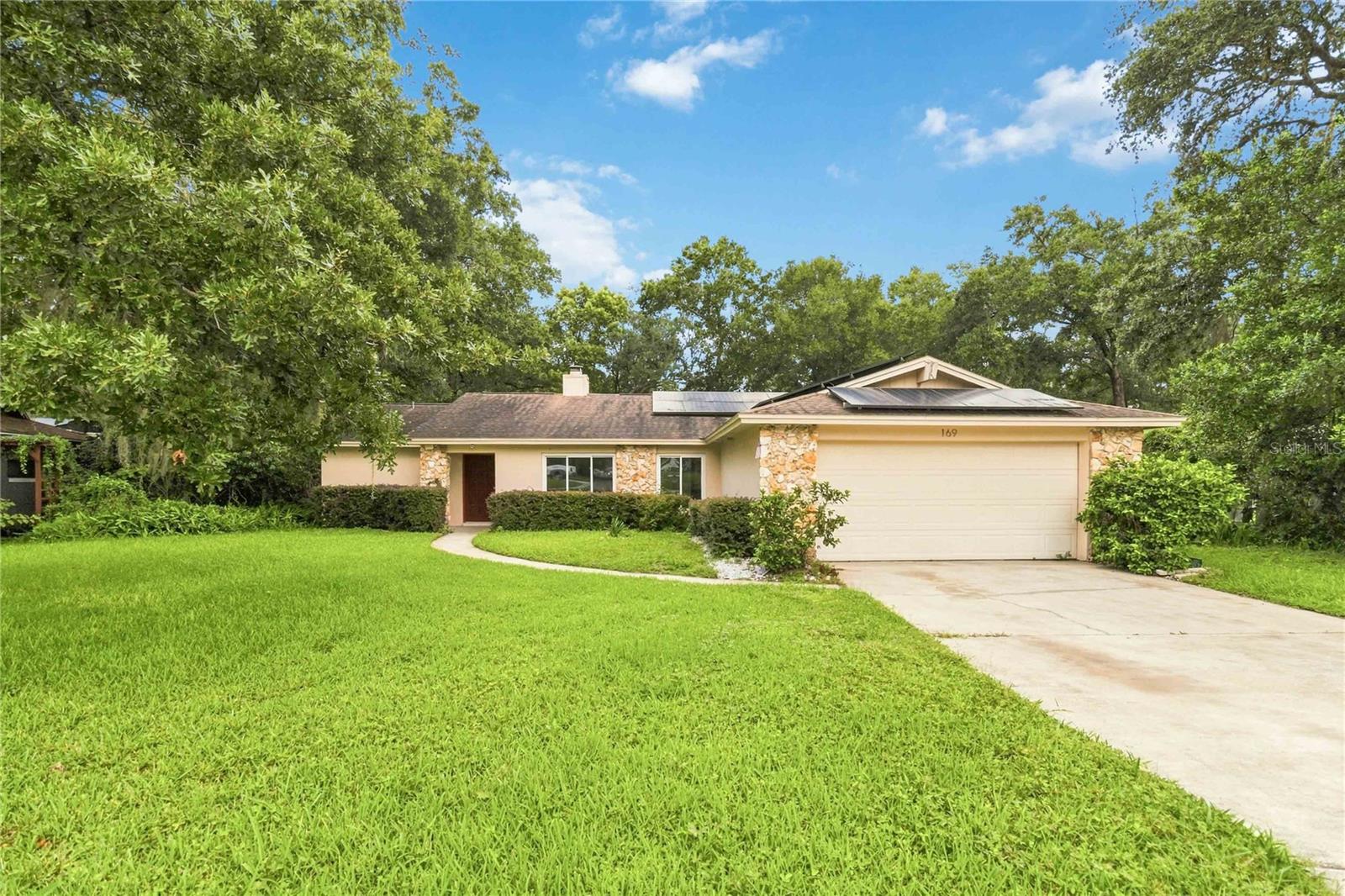 169 Duncan Trl — photo