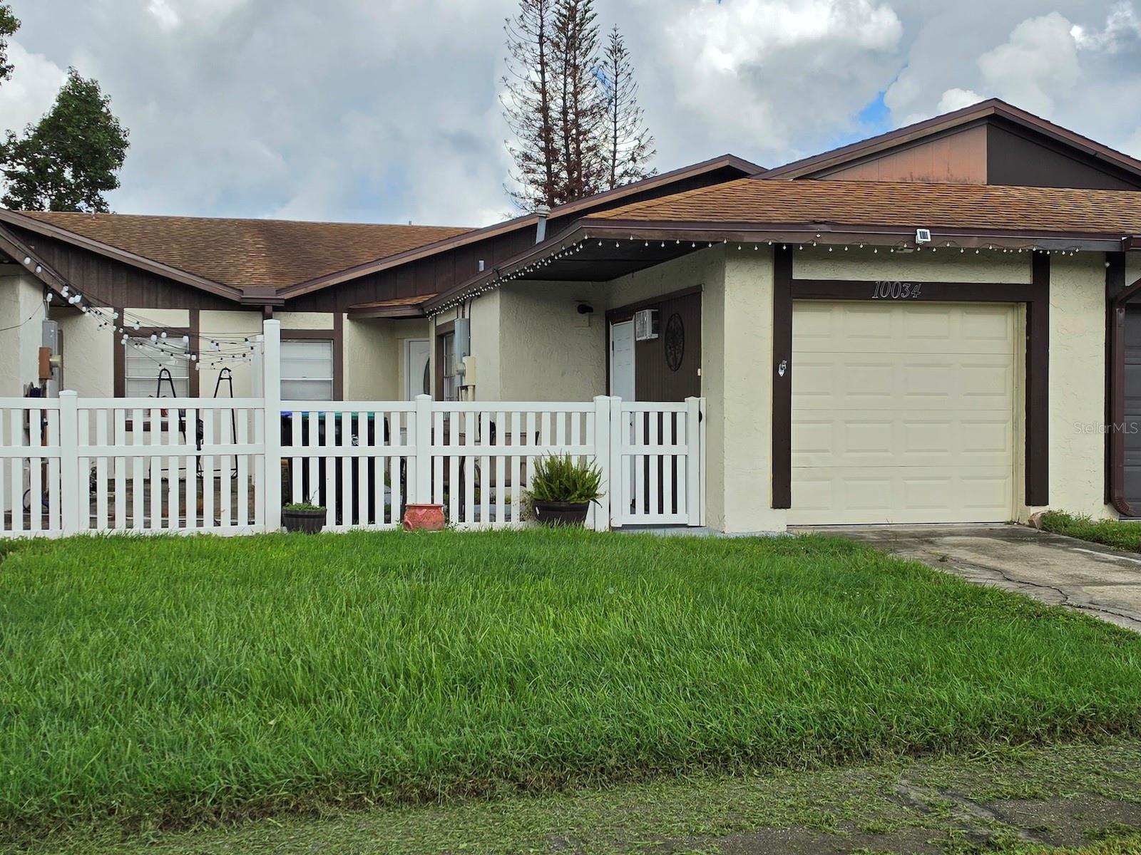 10034 Brightfield Ct — photo