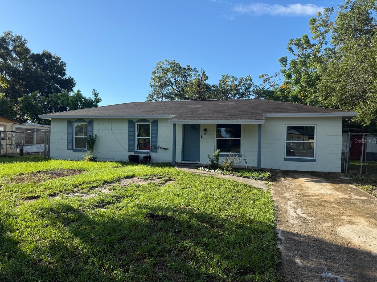 323 New Meadows Ct — photo