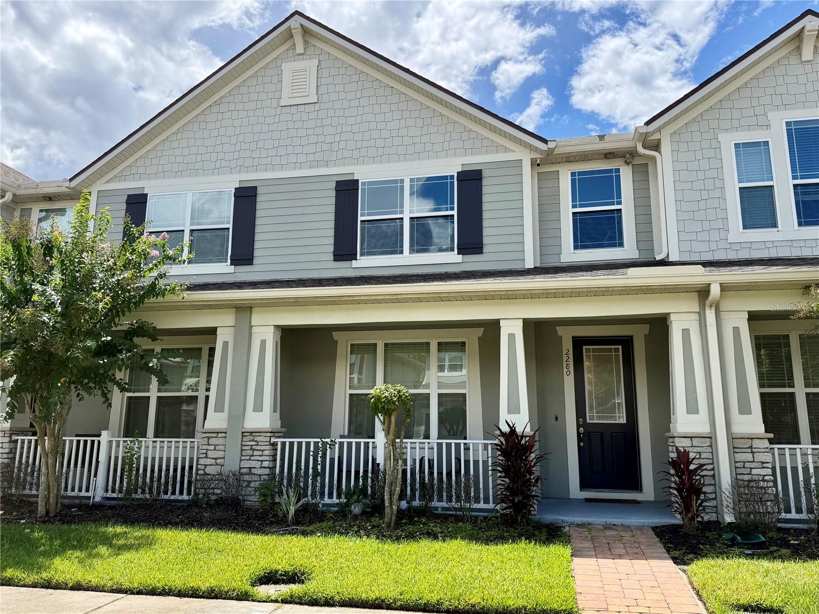 2280 Centerra Loop — photo
