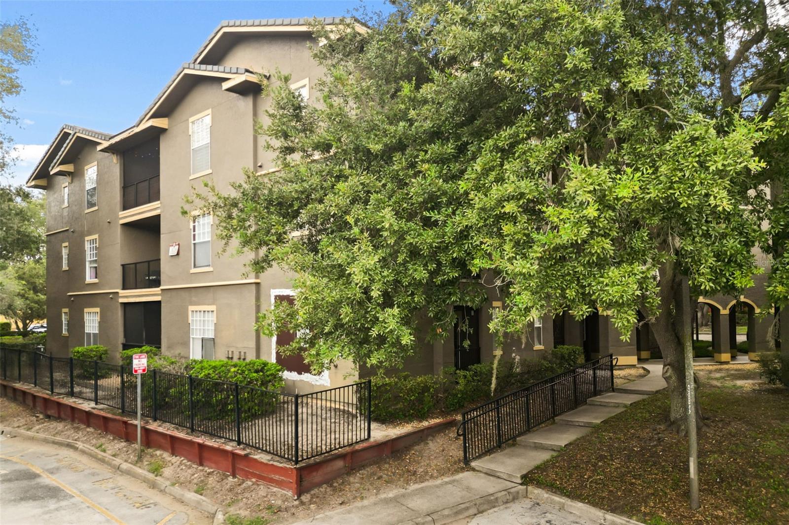 126 Vista Verdi Cir #300 — photo