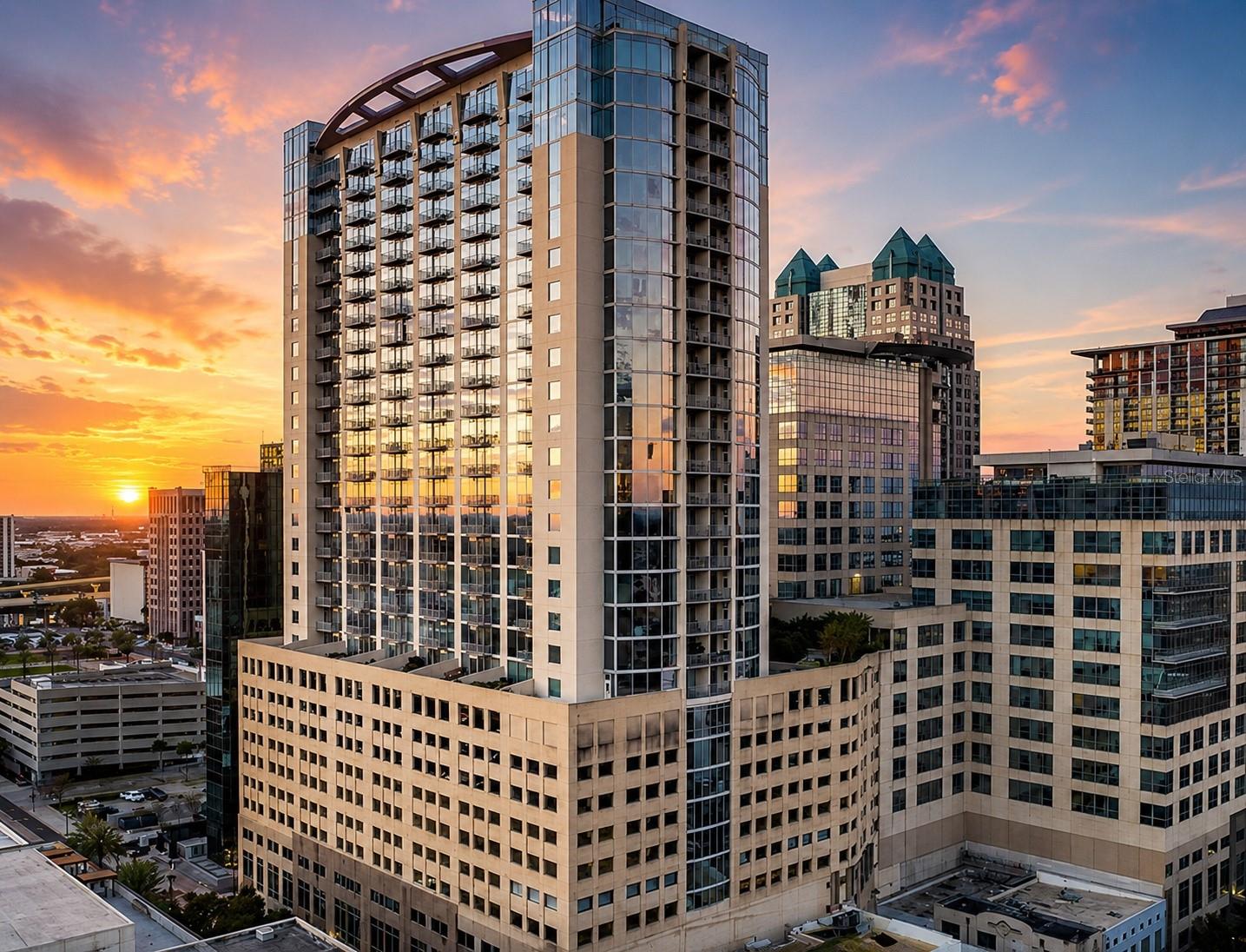 155 S Court Ave #1505 — photo