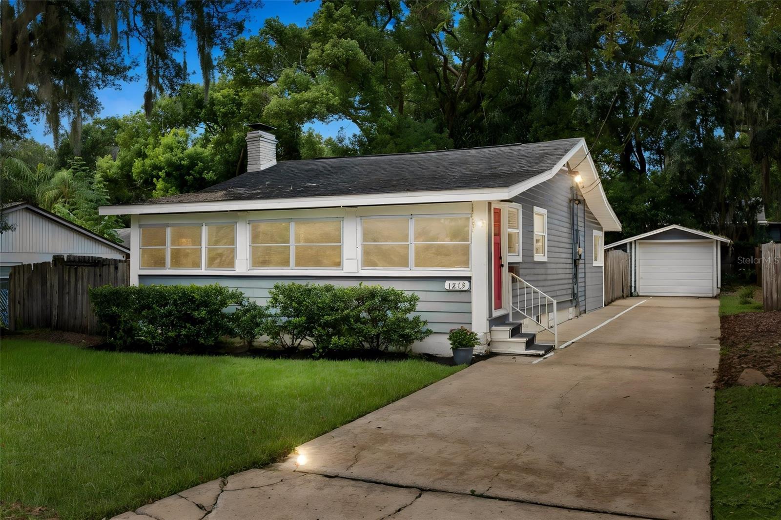 1213 Noble Pl — photo