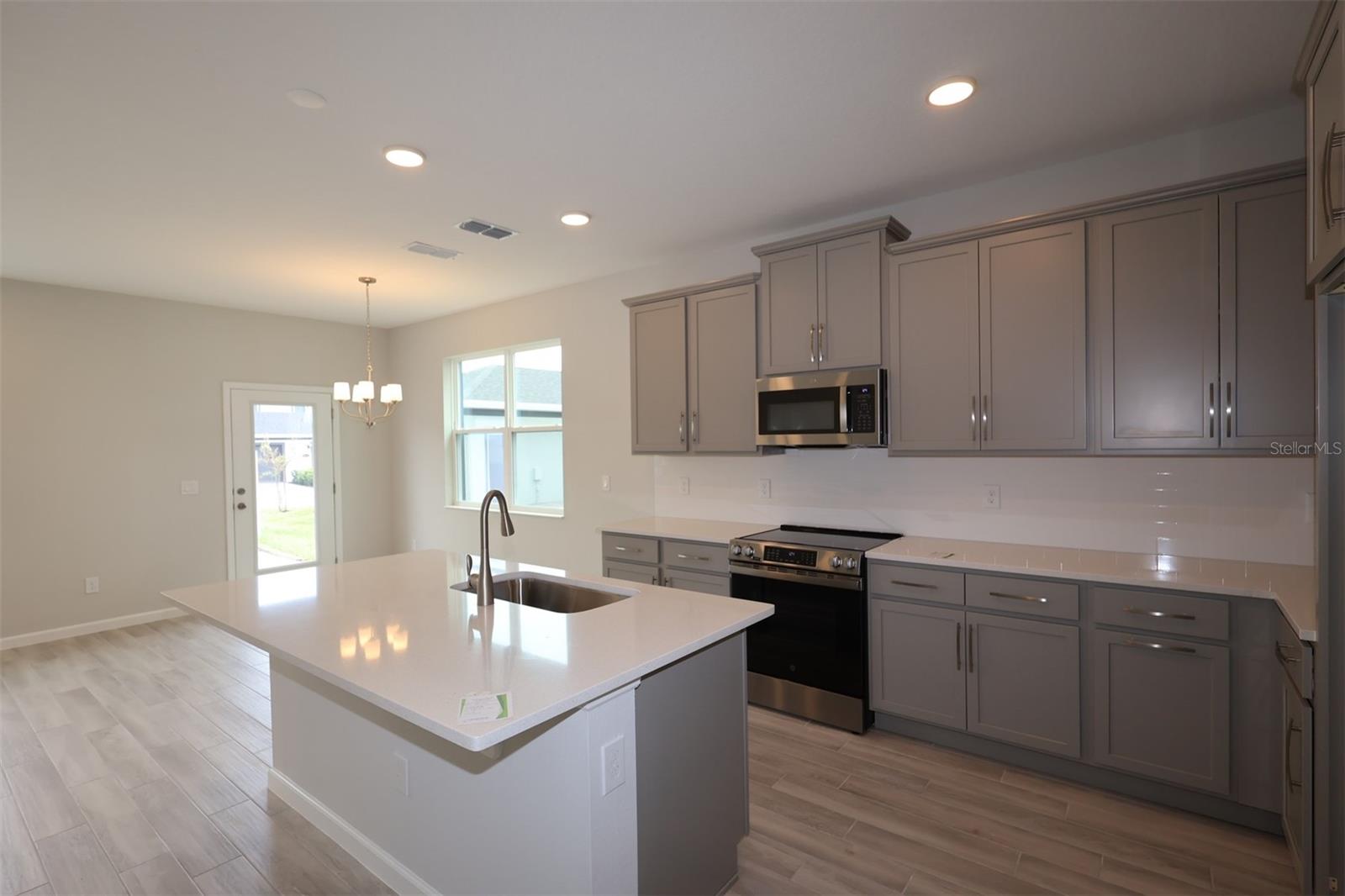1405 Hyde Street, St Cloud, FL 34771 — photo 2