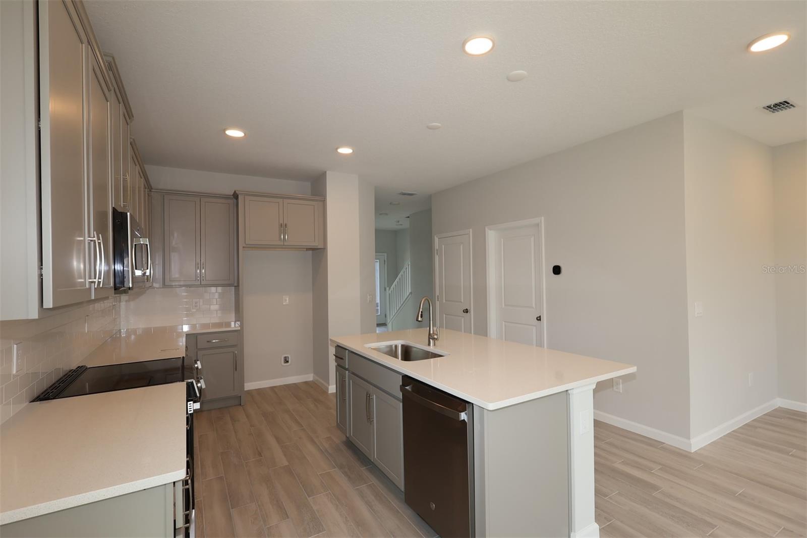 1405 Hyde Street, St Cloud, FL 34771 — photo 3