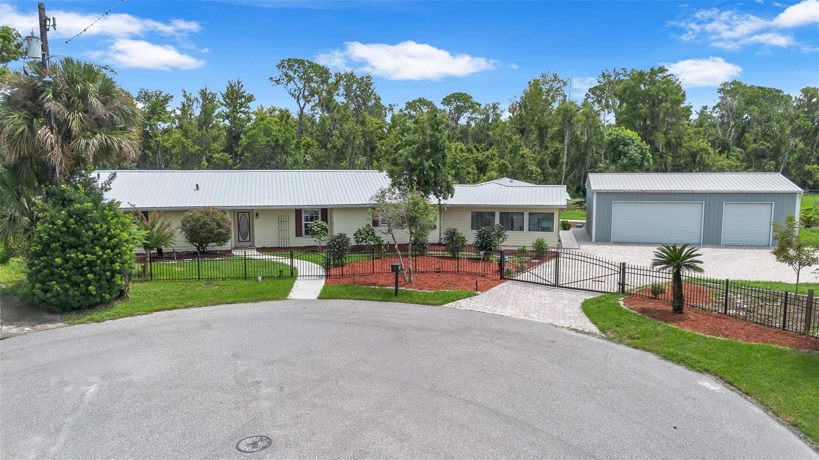 507 Phyllis Circle, Eustis, FL 32726 — photo 2