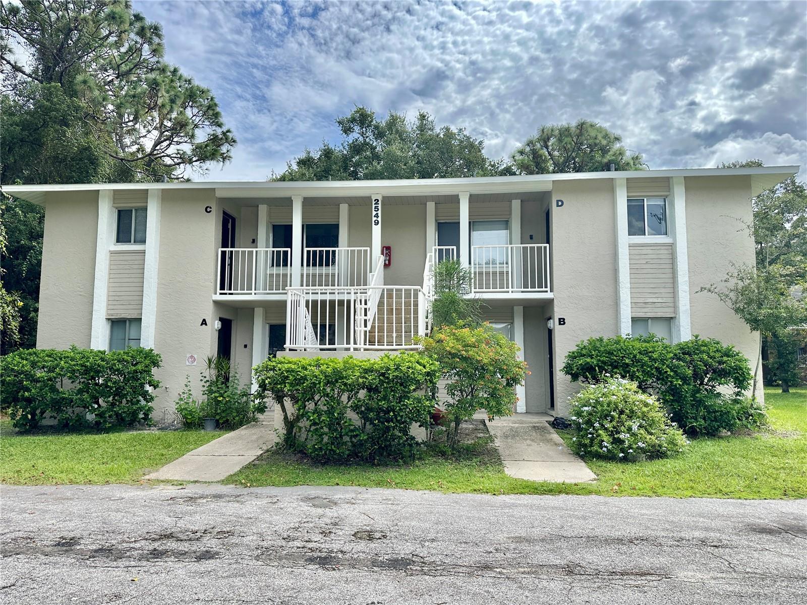 2549 S Oak Ave #B — photo