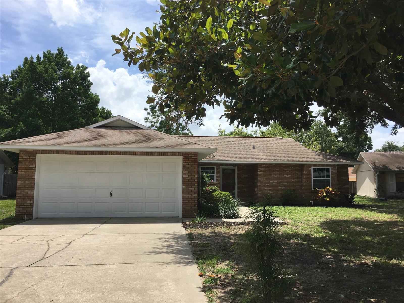 2105 David Ct — photo
