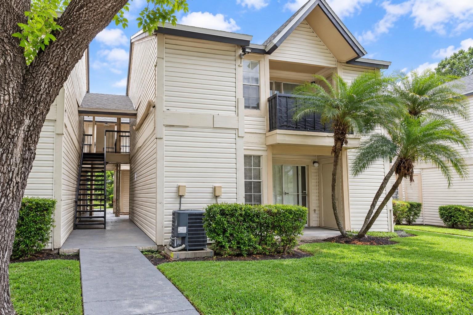 1956 Lake Atriums Cir #144 — photo