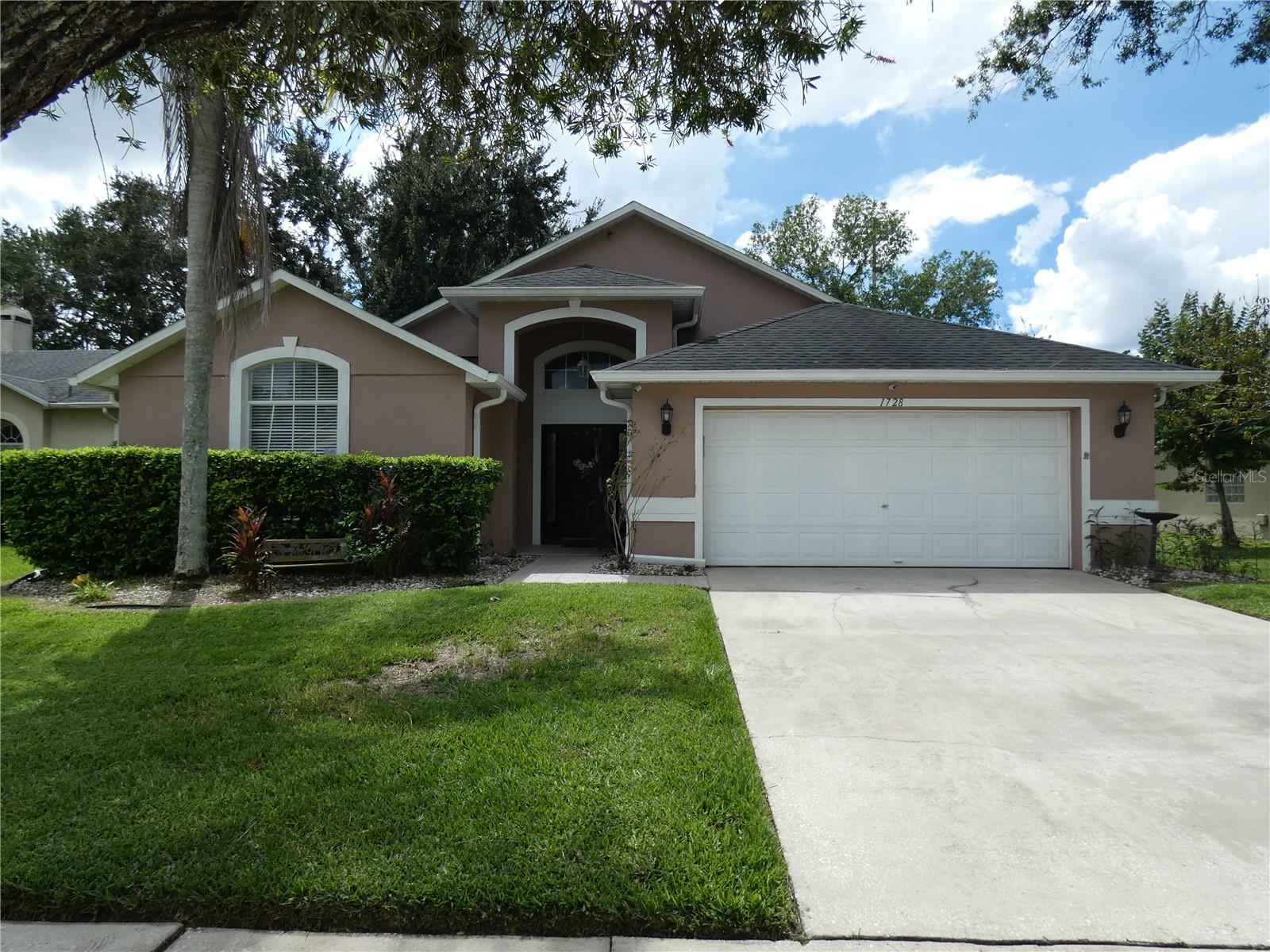1728 Tealbriar Ave — photo